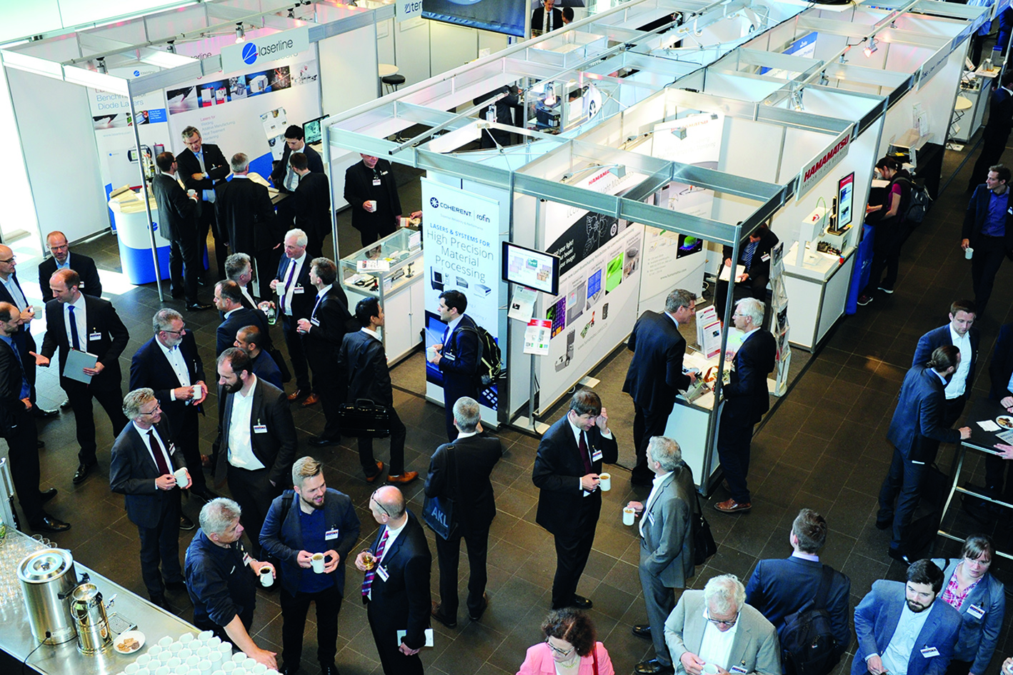 The sponsors´ exhibition offers the opportunity for intensive exchange with laser industry insiders.